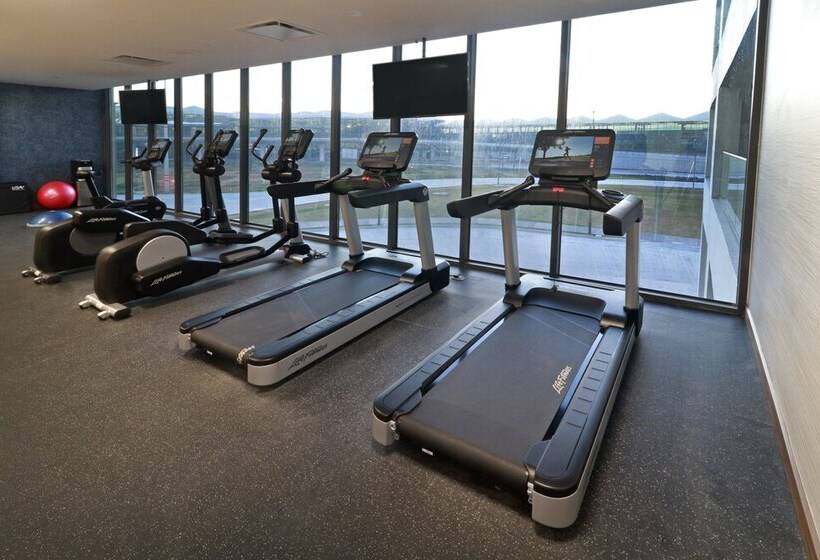 Holiday Inn Hotel And Suites Mexico Felipe Angeles Airport By Ihg