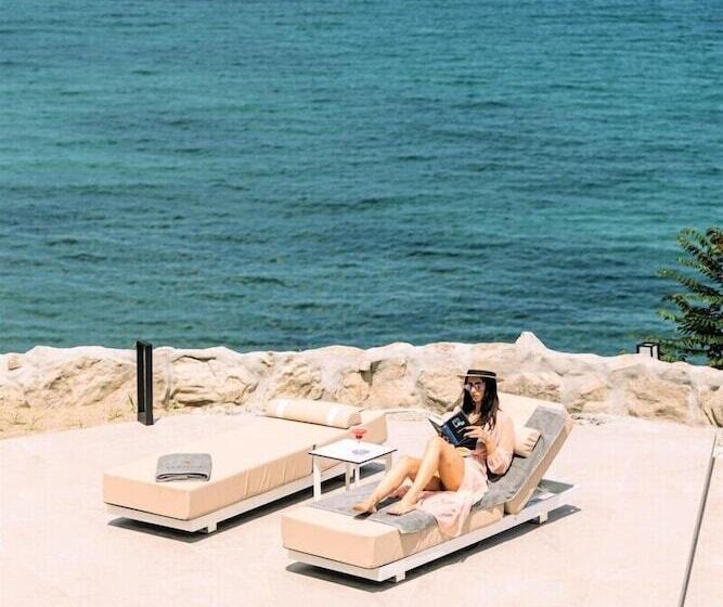 酒店 Akrotiri Olympus Luxury Suites   Adults Only