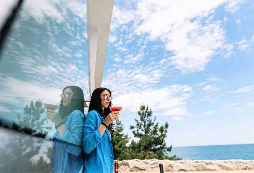 בית מלון כפרי Akrotiri Olympus Luxury Suites   Adults Only