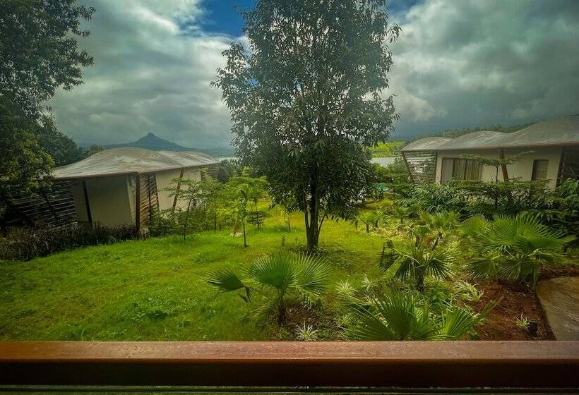 בית מלון כפרי Antheia Pawna Lake