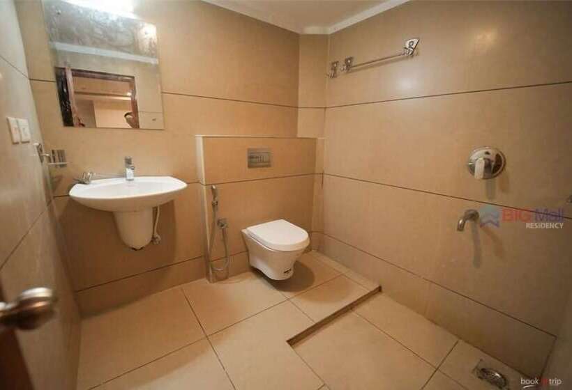 בית מלון כפרי Big Mall Residency