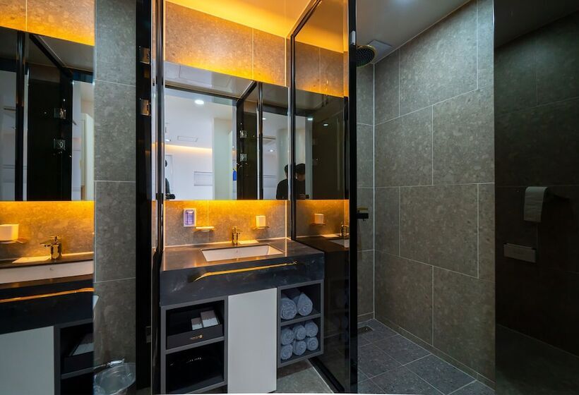 Отель Blue Mango Pool Villa & Resort