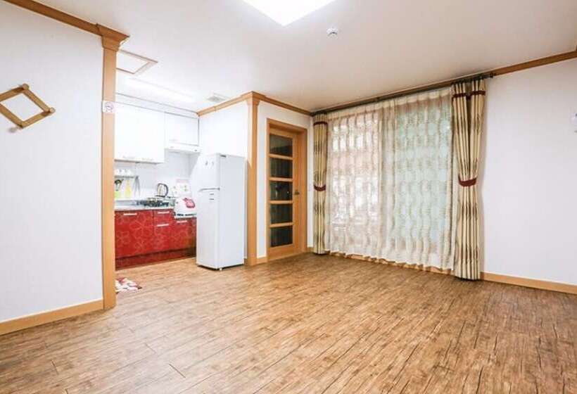 Отель Boeun Songnisan Sujeong Pension