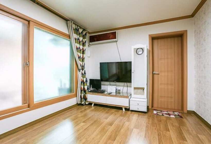 Отель Boeun Songnisan Sujeong Pension