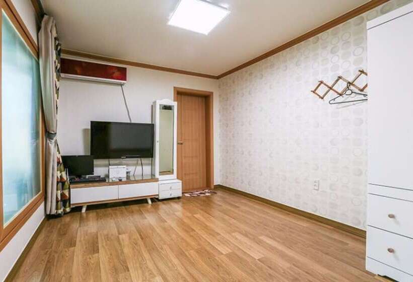 Отель Boeun Songnisan Sujeong Pension