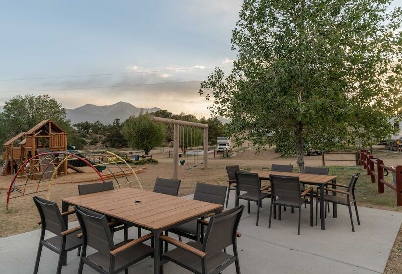 فندق Bv Overlook Camp & Lodging