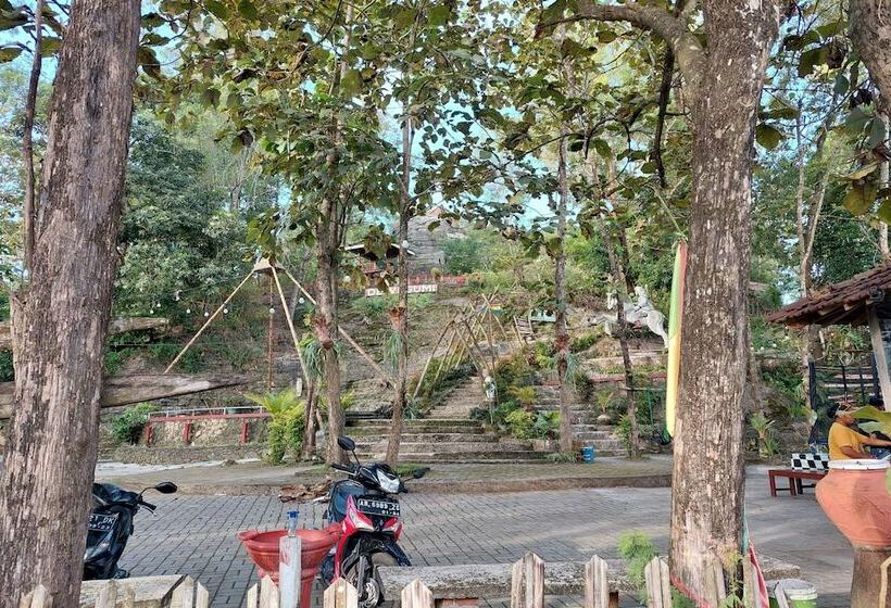 בית מלון כפרי Camping Ground Gunung Mijil Hils