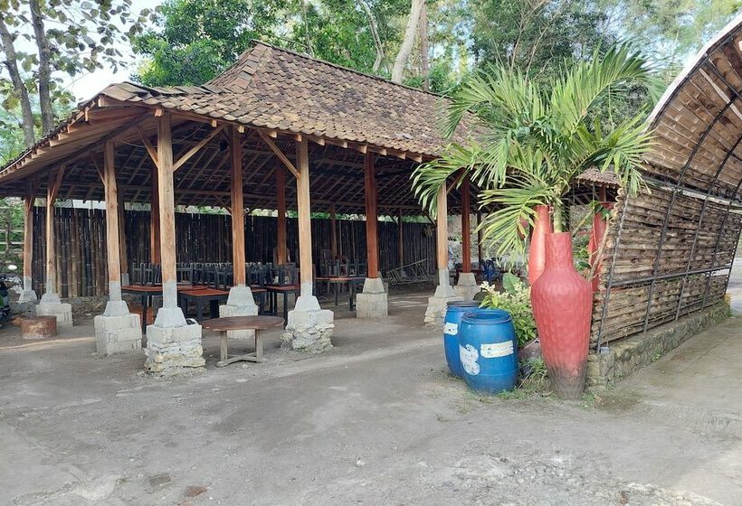 בית מלון כפרי Camping Ground Gunung Mijil Hils