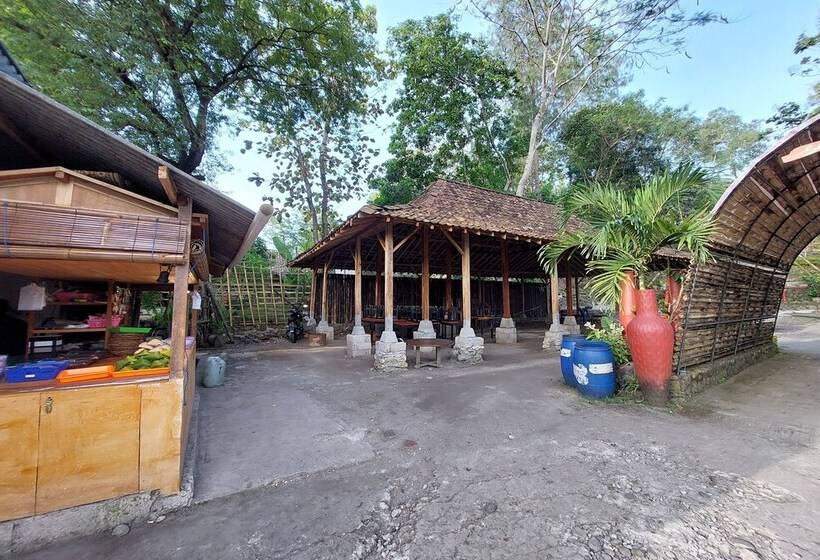 בית מלון כפרי Camping Ground Gunung Mijil Hils