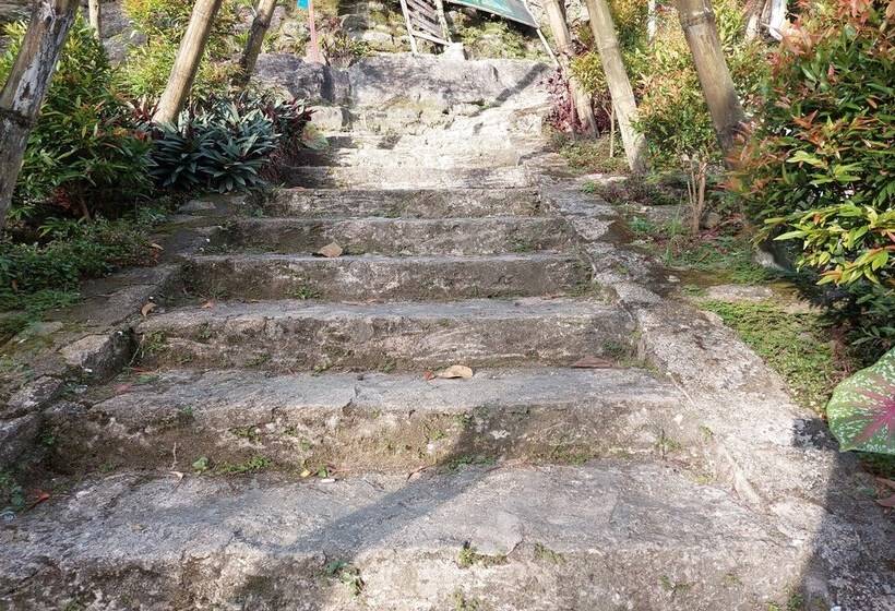 בית מלון כפרי Camping Ground Gunung Mijil Hils