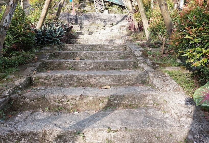 בית מלון כפרי Camping Ground Gunung Mijil Hils