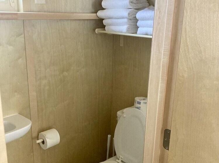 酒店 Cedar Creek Lodging & Rv Park