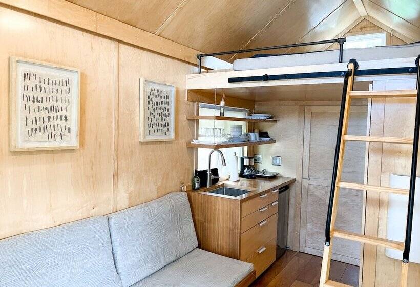 فندق Cedar Creek Lodging & Rv Park