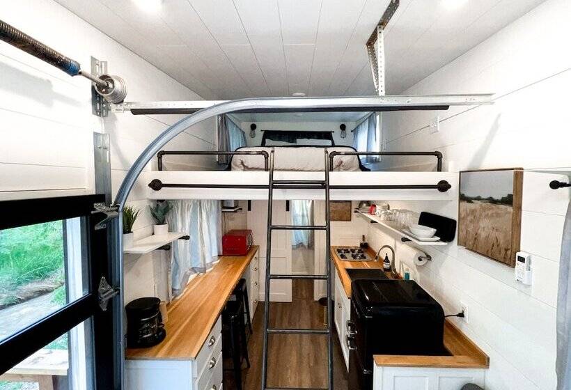 فندق Cedar Creek Lodging & Rv Park