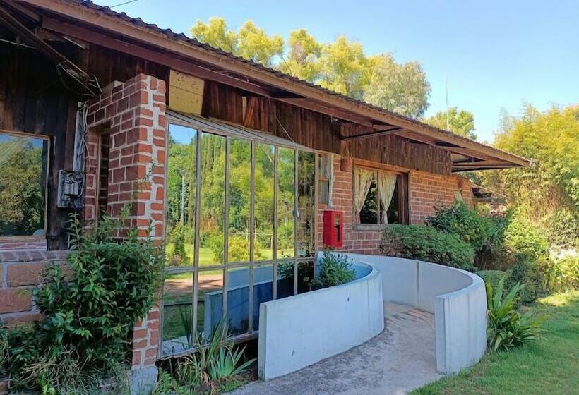 فندق Centro Ecoturistico Del Lago