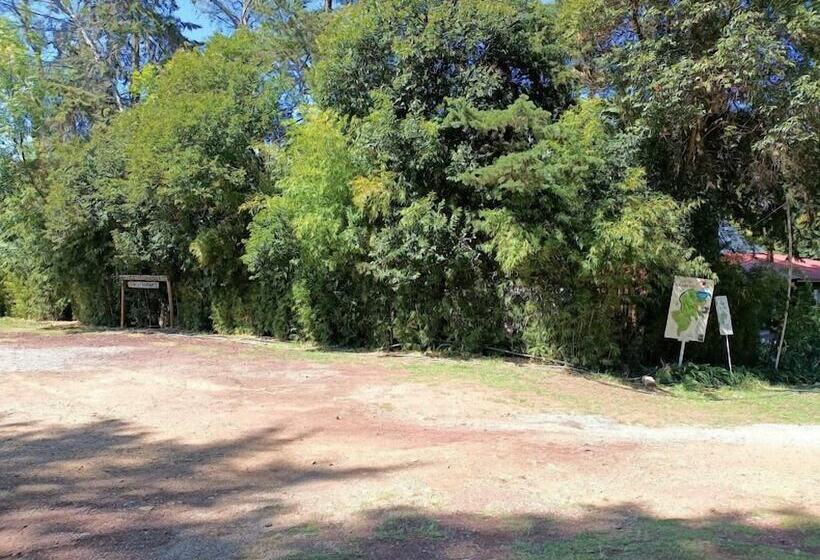 فندق Centro Ecoturistico Del Lago