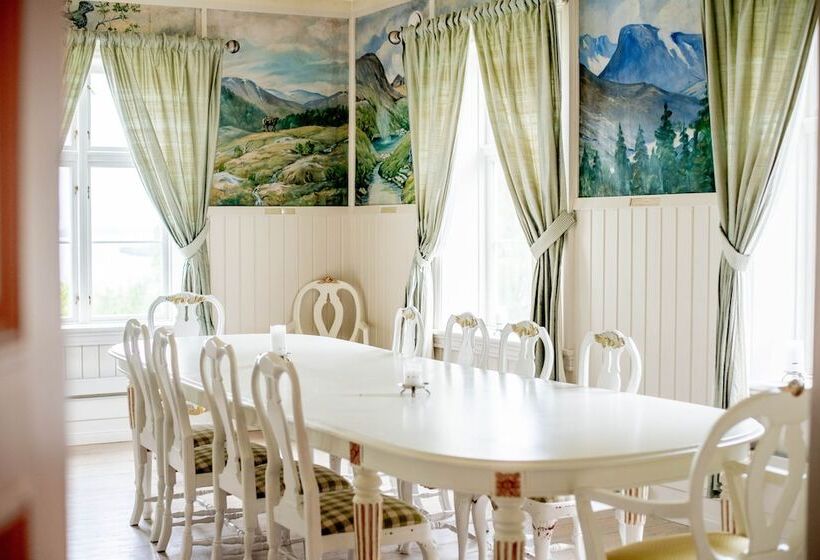 בית מלון כפרי Dale Gudbrands Gard Kurs & Konferansesenter