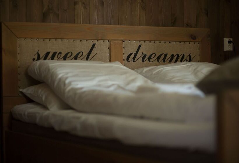 בית מלון כפרי Dale Gudbrands Gard Kurs & Konferansesenter