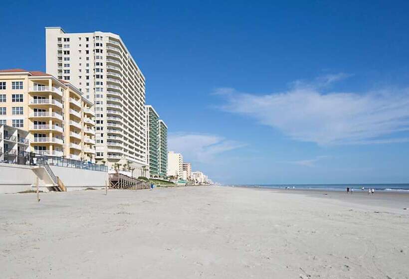 فندق Dolphin Beach Club