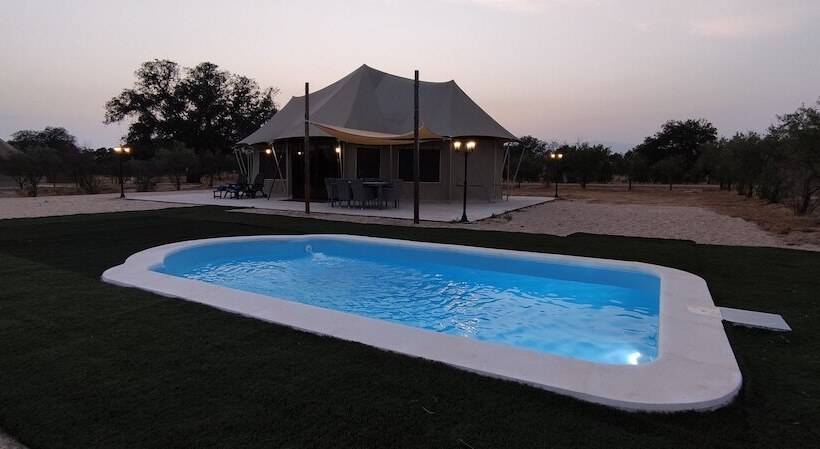 בית מלון כפרי El Toril Glamping Experience