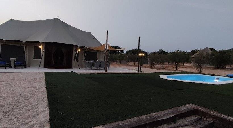 فندق El Toril Glamping Experience