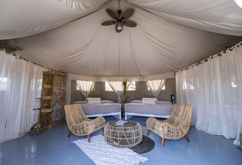 فندق El Toril Glamping Experience
