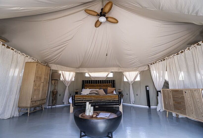 فندق El Toril Glamping Experience