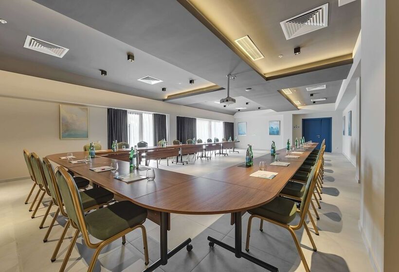 هتل Grigoleti Beach Resort, Trademark Collection By Wyndham