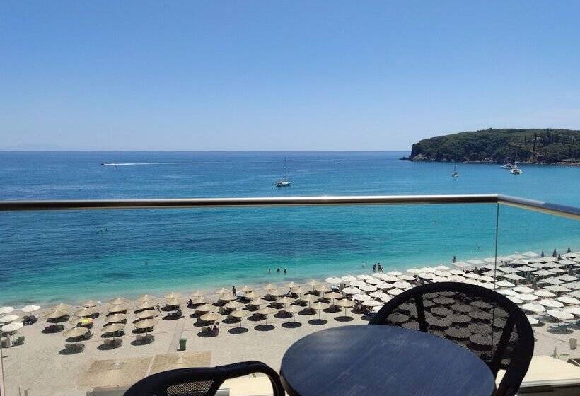 فندق Ionion Beach Resort