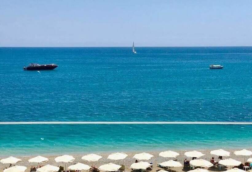 فندق Ionion Beach Resort