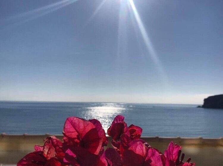 فندق Ionion Beach Resort