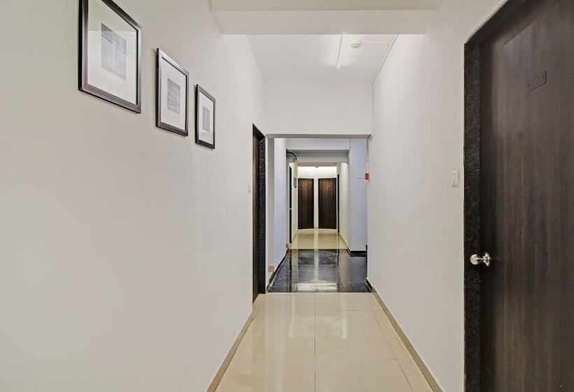 בית מלון כפרי Itsy By Treebo  Aura Homes