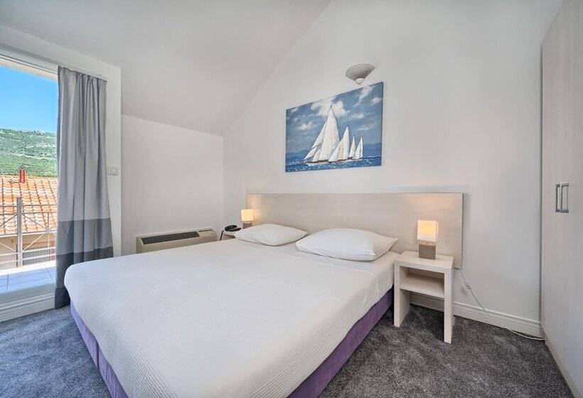 בית מלון כפרי Aqua   Guest Rooms & Suites Kaštela