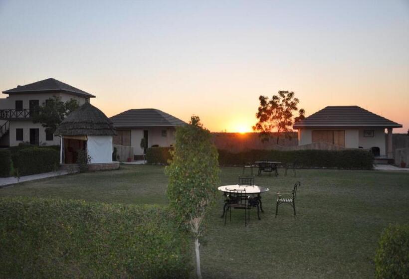 فندق Kurja Resort