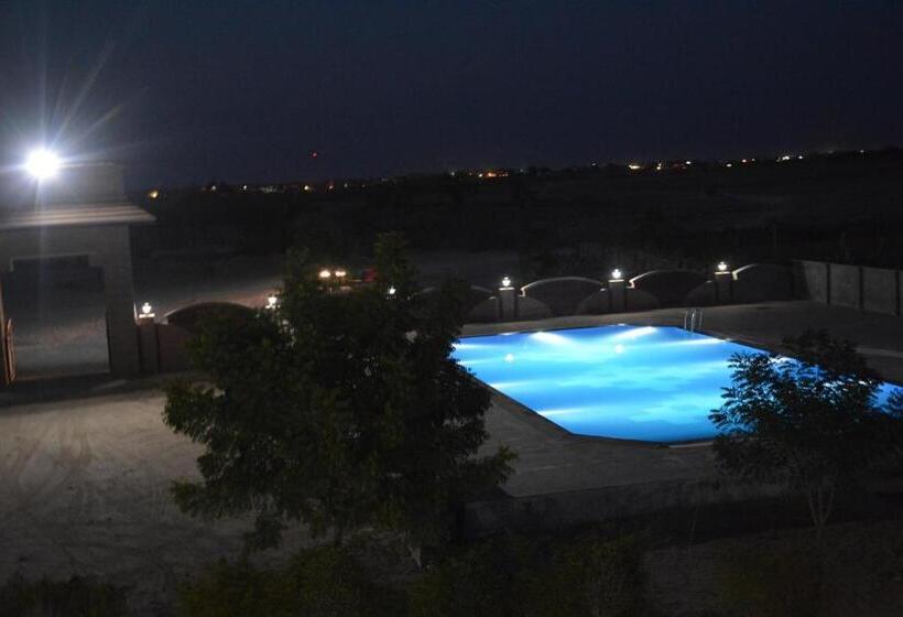 فندق Kurja Resort