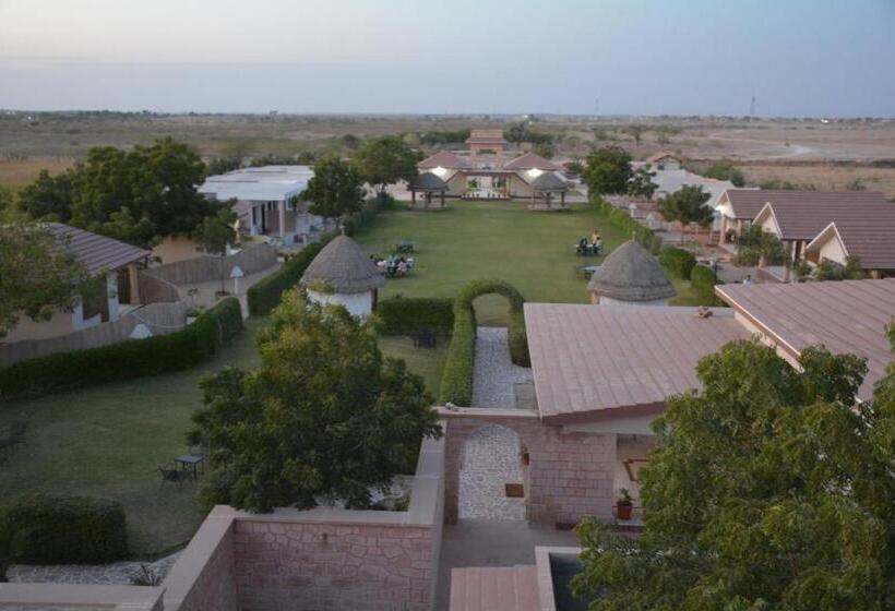 فندق Kurja Resort