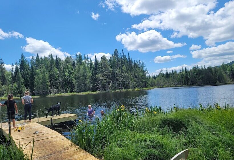 فندق Ladd Pond Cabins And Campground, Llc