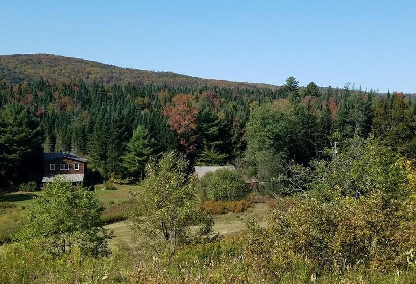 فندق Ladd Pond Cabins And Campground, Llc