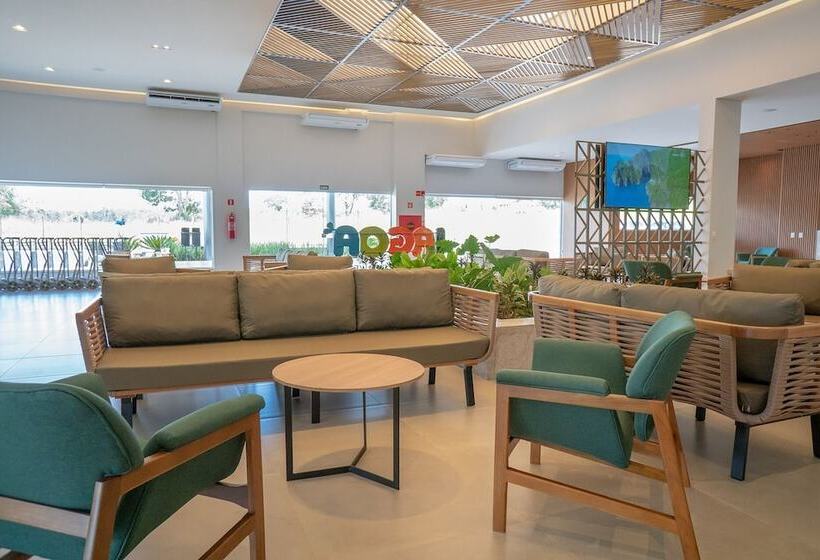 בית מלון כפרי Lagoa Eco Towers