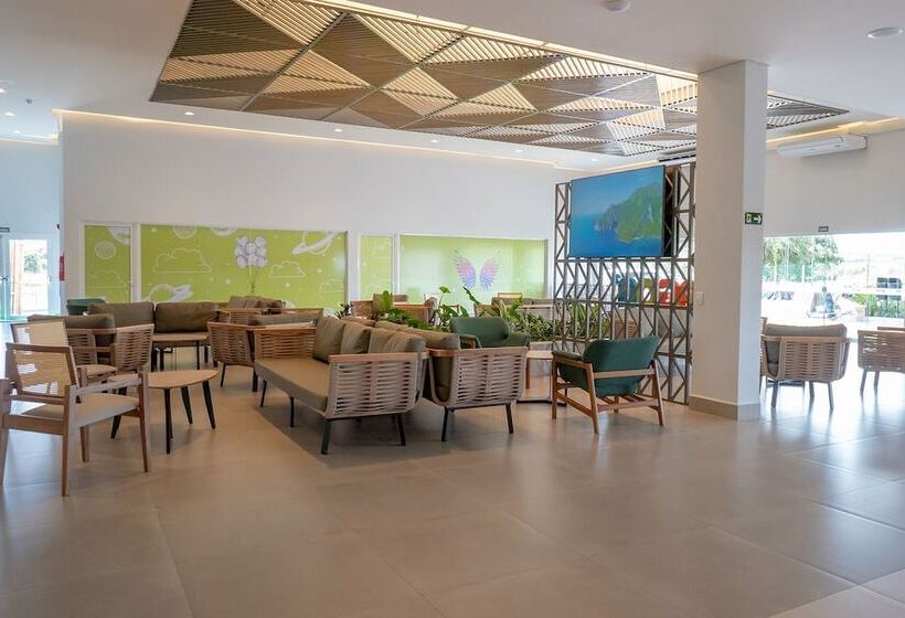 בית מלון כפרי Lagoa Eco Towers