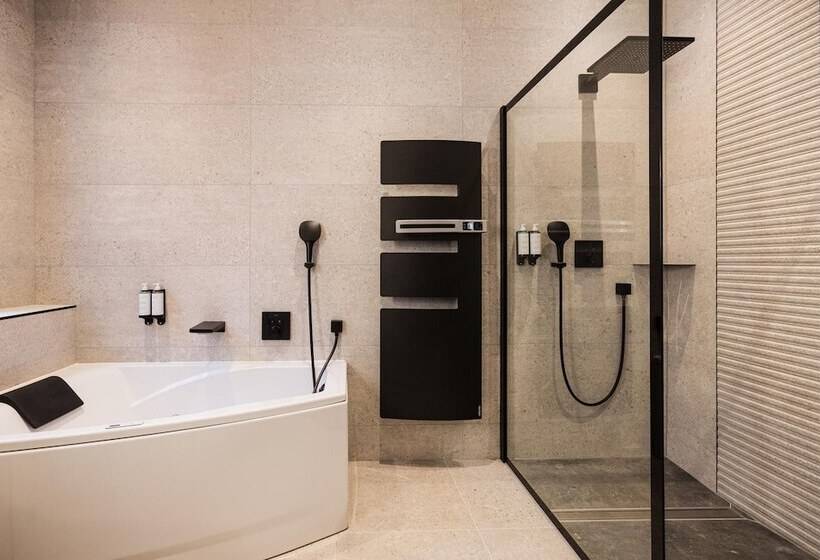 هتل Le Petit Manoir