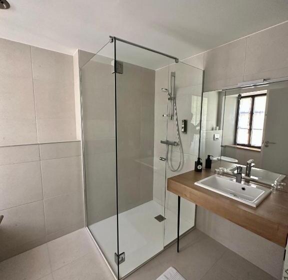 Отель Logis Hôtel Restaurant L Argence