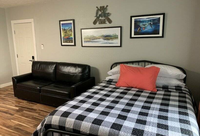 ホテル Millz Manor At Fall River Millz