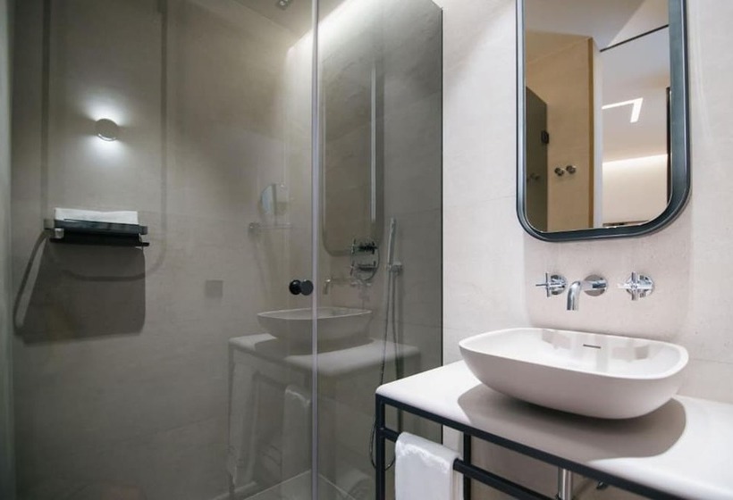 فندق Myr Puerta Serranos