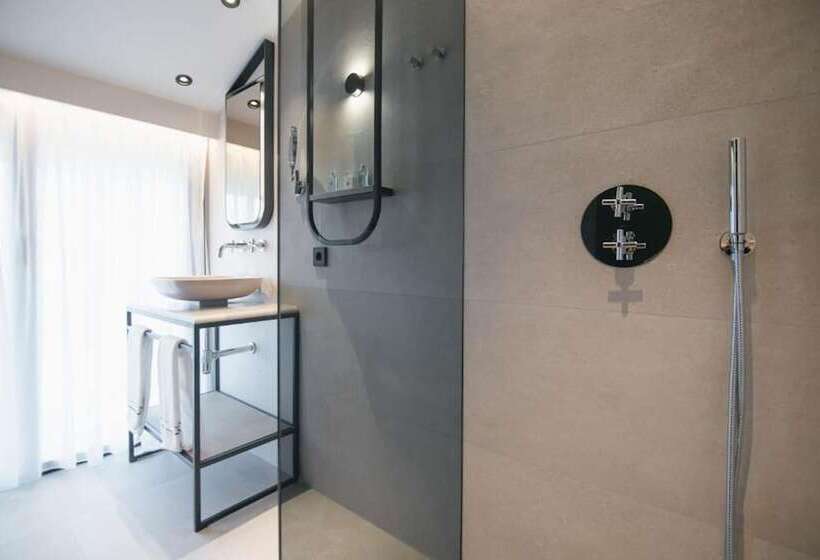 فندق Myr Puerta Serranos