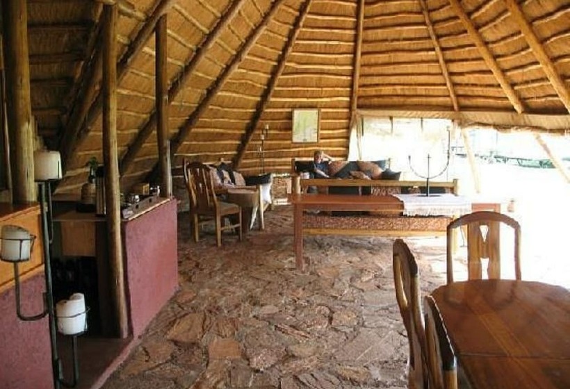 هتل Ngamba Island Tented Camp