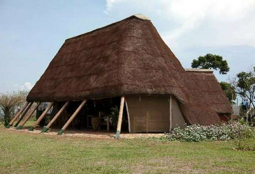 هتل Ngamba Island Tented Camp