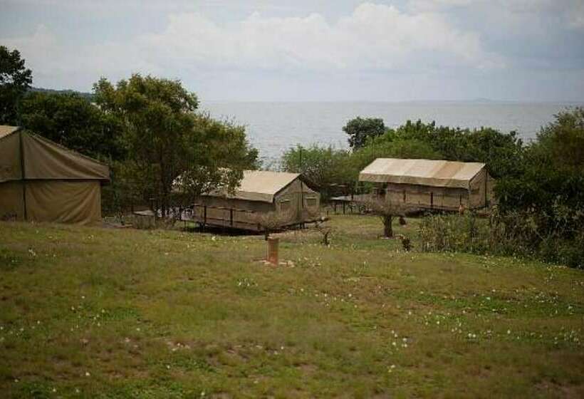 هتل Ngamba Island Tented Camp