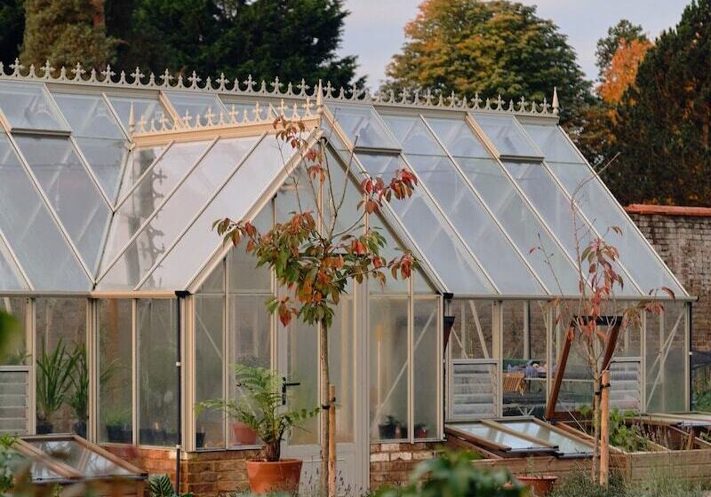 Отель Oakley Court