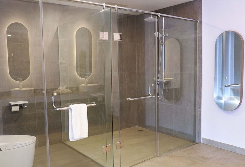 ホテル One Of A Kind Resort At Trikora Beach